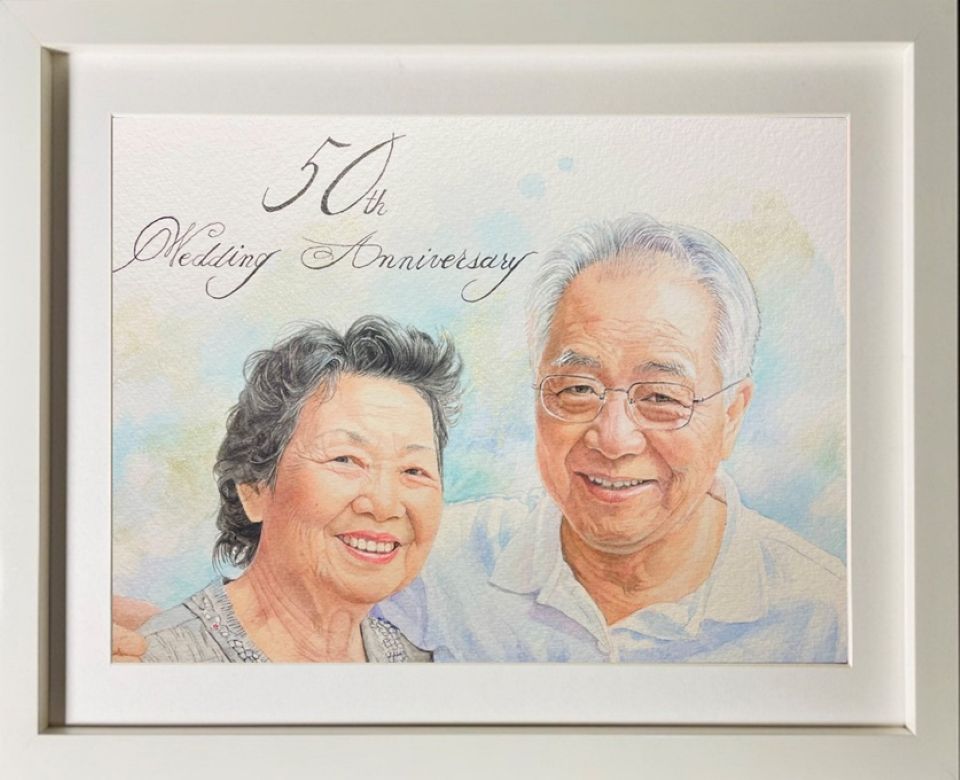 ���e�̋������̂��j������G�̃A�b�v�B�Ί�̕v�w���ׂ��ȕ`�ʂƑu�₩�Ȕz�F�Ŗ��邢��ۂɎd�グ������G�B