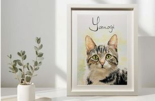 ペットとの似顔絵プレゼント展示例。こちらをまっすぐ見つめるかわいい猫。逆光を美しく強調した似顔絵作品。